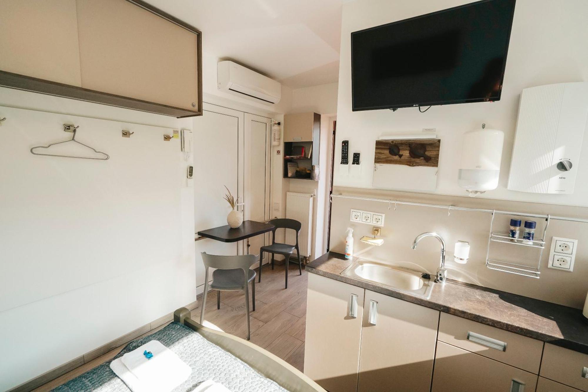 Seaside Studio Apartment The Red Fish Apšuciems Exterior foto